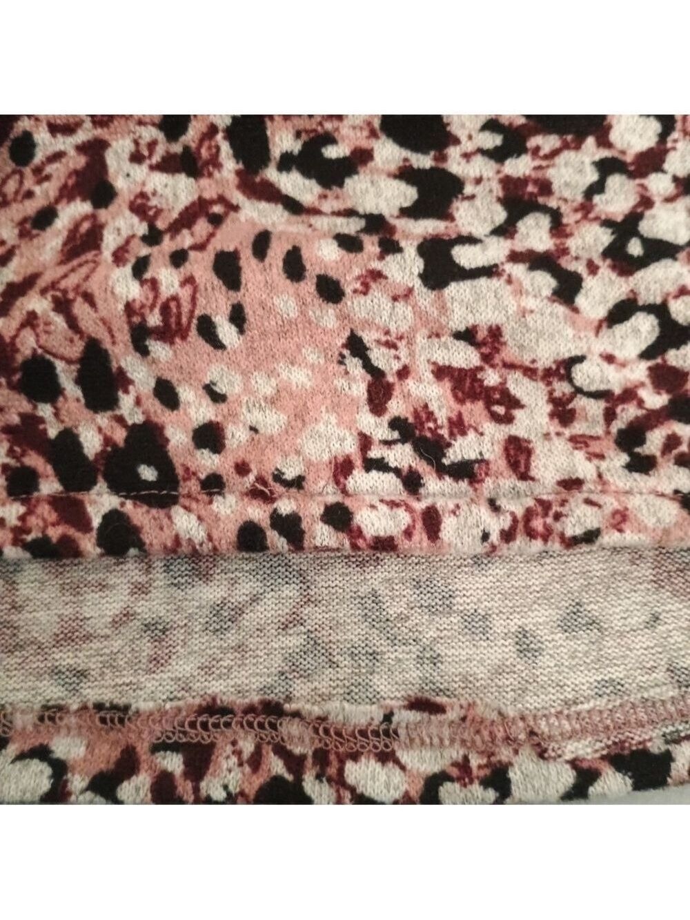 NWT Adrienne Vittadini Lilac Swirl Animal Print Wrap Sweater Size Large - Picture 4 of 9